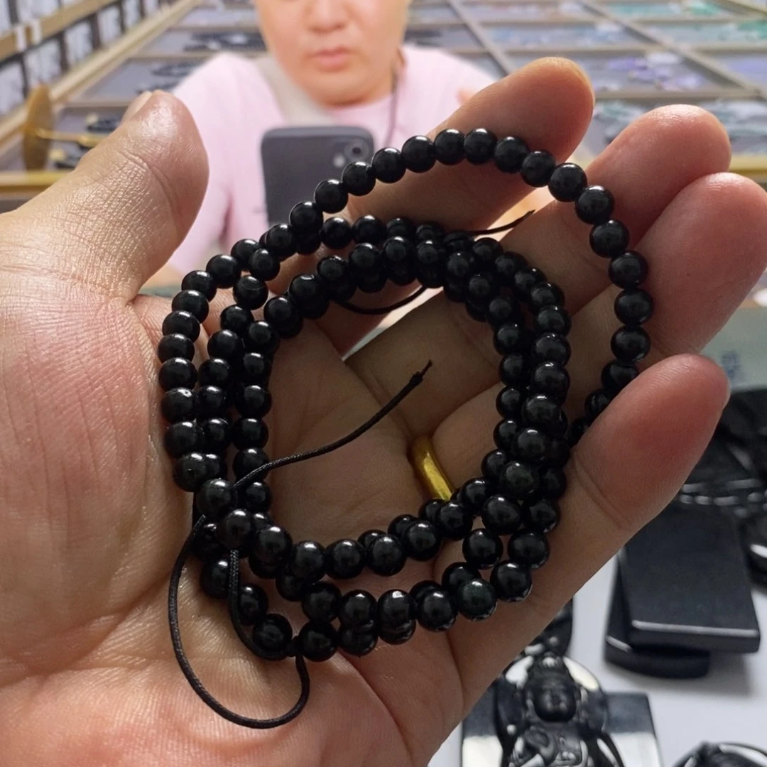 翡翠未镶嵌吊坠(不含链)卡5和两个佛公一起发货，链子不绑单独放