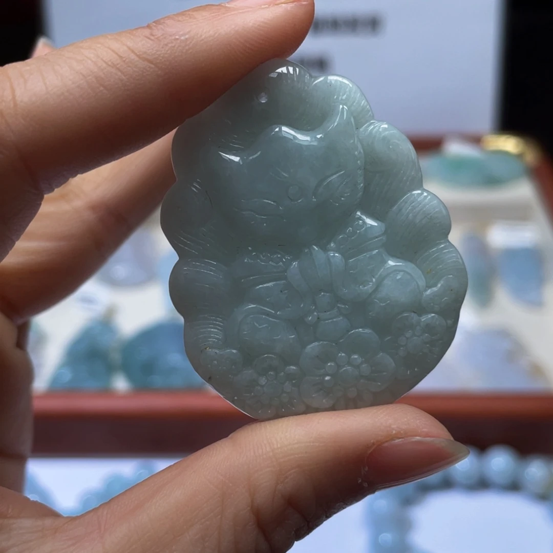 翡翠未镶嵌颈饰翡翠15