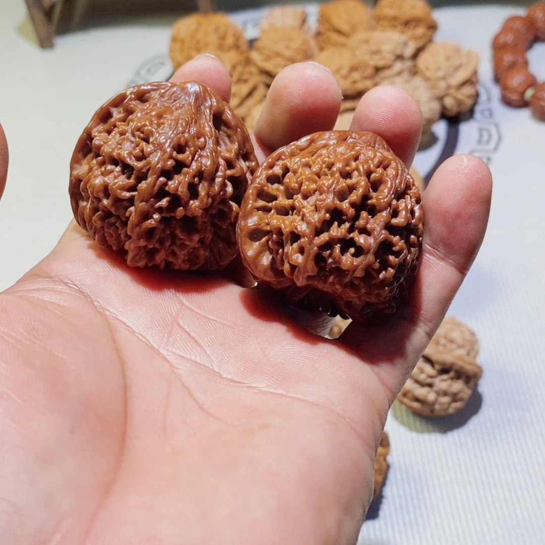 黄***鸿文玩核桃吊坠满天星核桃41尺