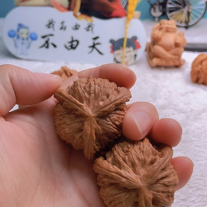 吊坠文玩核桃小*年三棱