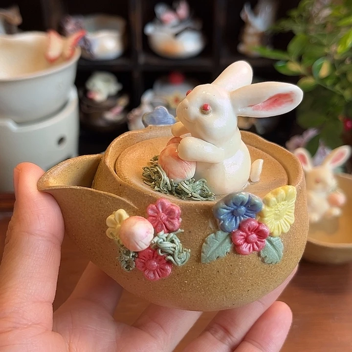 千玺造物手作黄泥兔子宝瓶茶壶