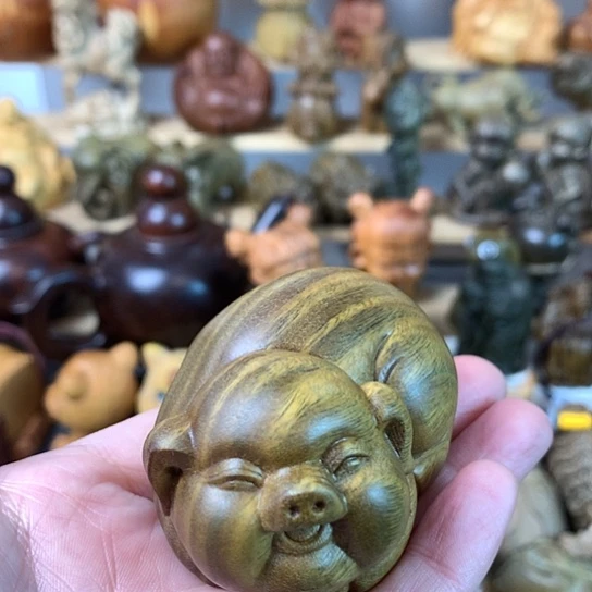 花梨木类绿檀木富贵猪