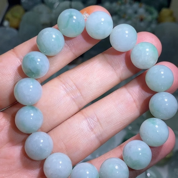 定制翡翠未镶嵌手串