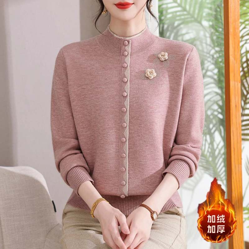 妈妈装冬季加绒加厚毛衣洋气一体绒上衣中老年女装保暖内搭打底衫