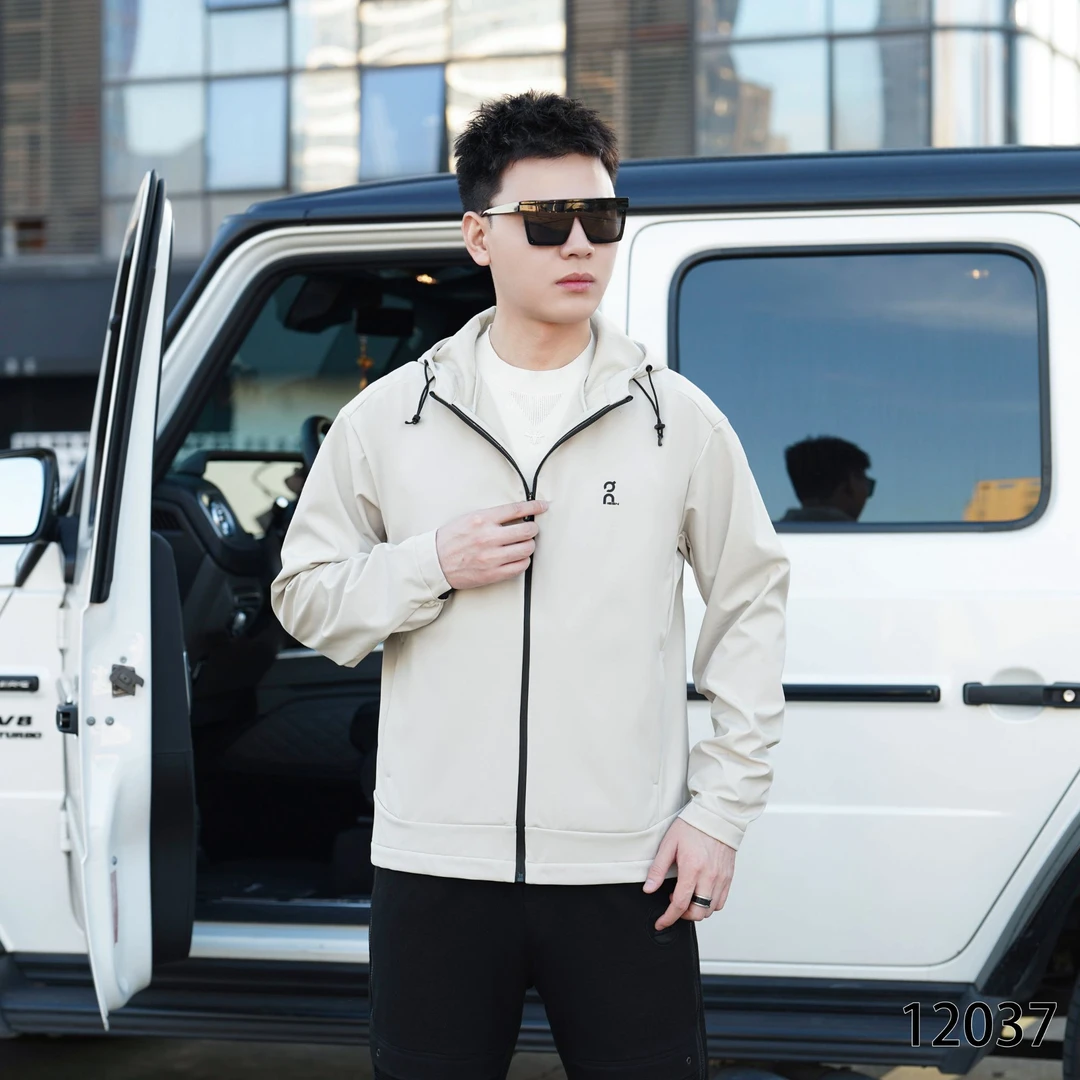 8687男外套【IESN12037】黑色休闲版连帽外套加绒