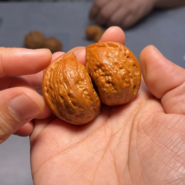 把件文玩核桃野半壁6400