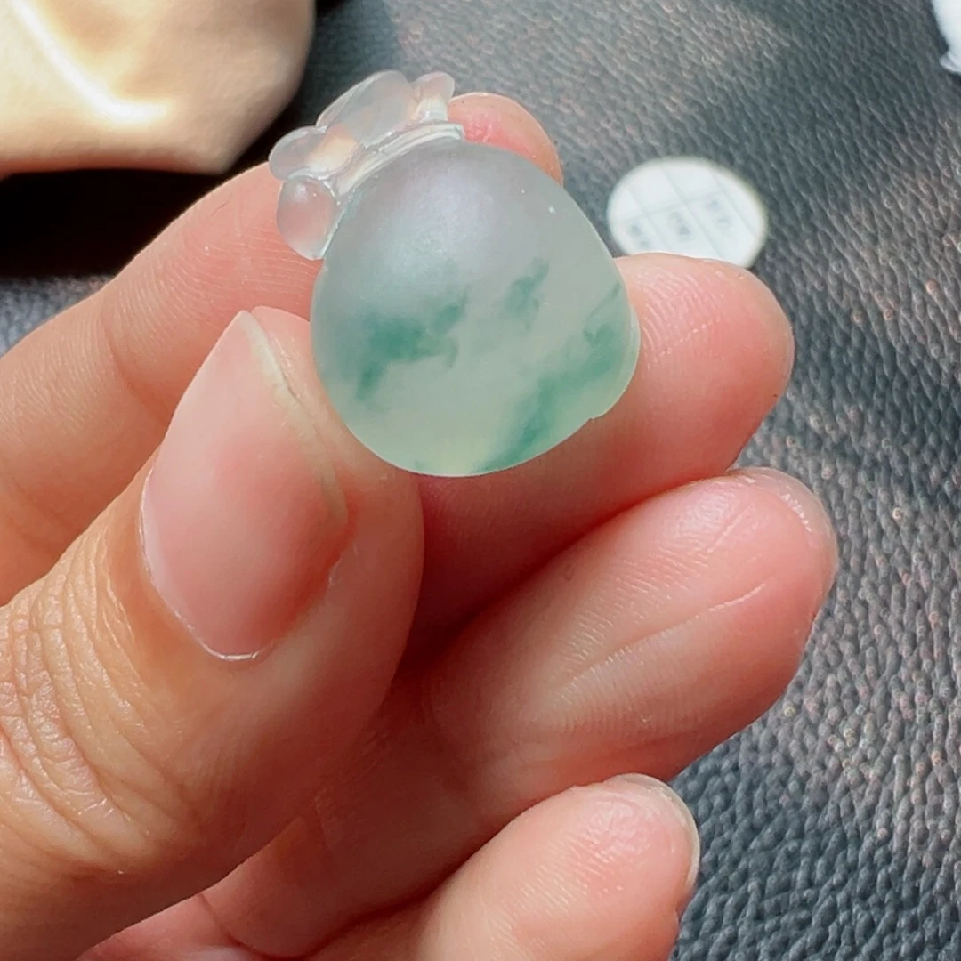 定制翡翠未镶嵌点***3钱袋