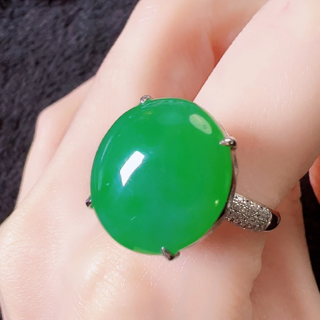 翡翠18K金镶嵌戒指签收后24小时鉴赏期，过时不退