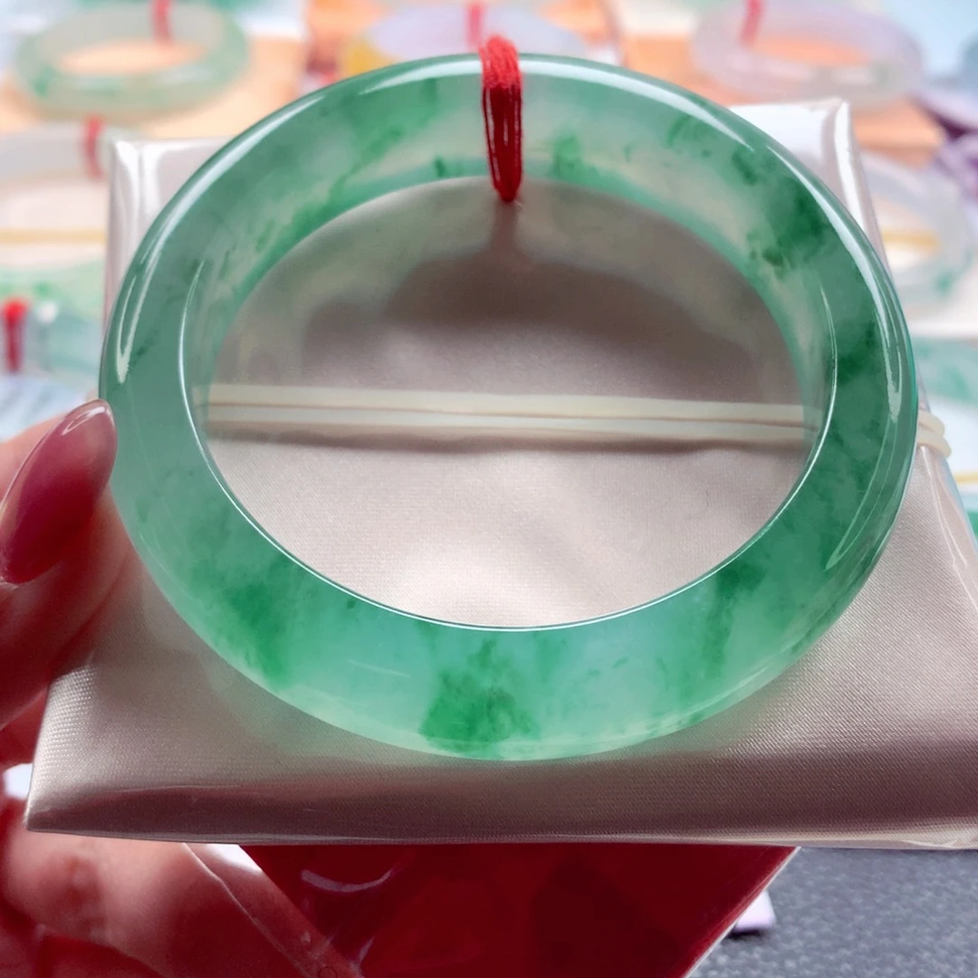 翡翠未镶嵌手镯58 绿光森林 宝藏毕业 灵