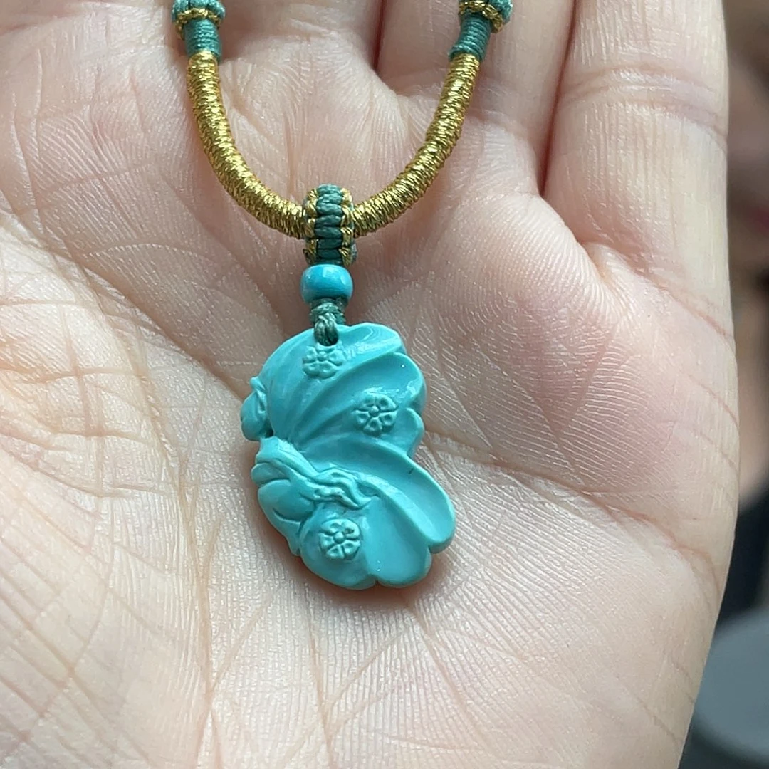 绿松石未镶嵌颈饰