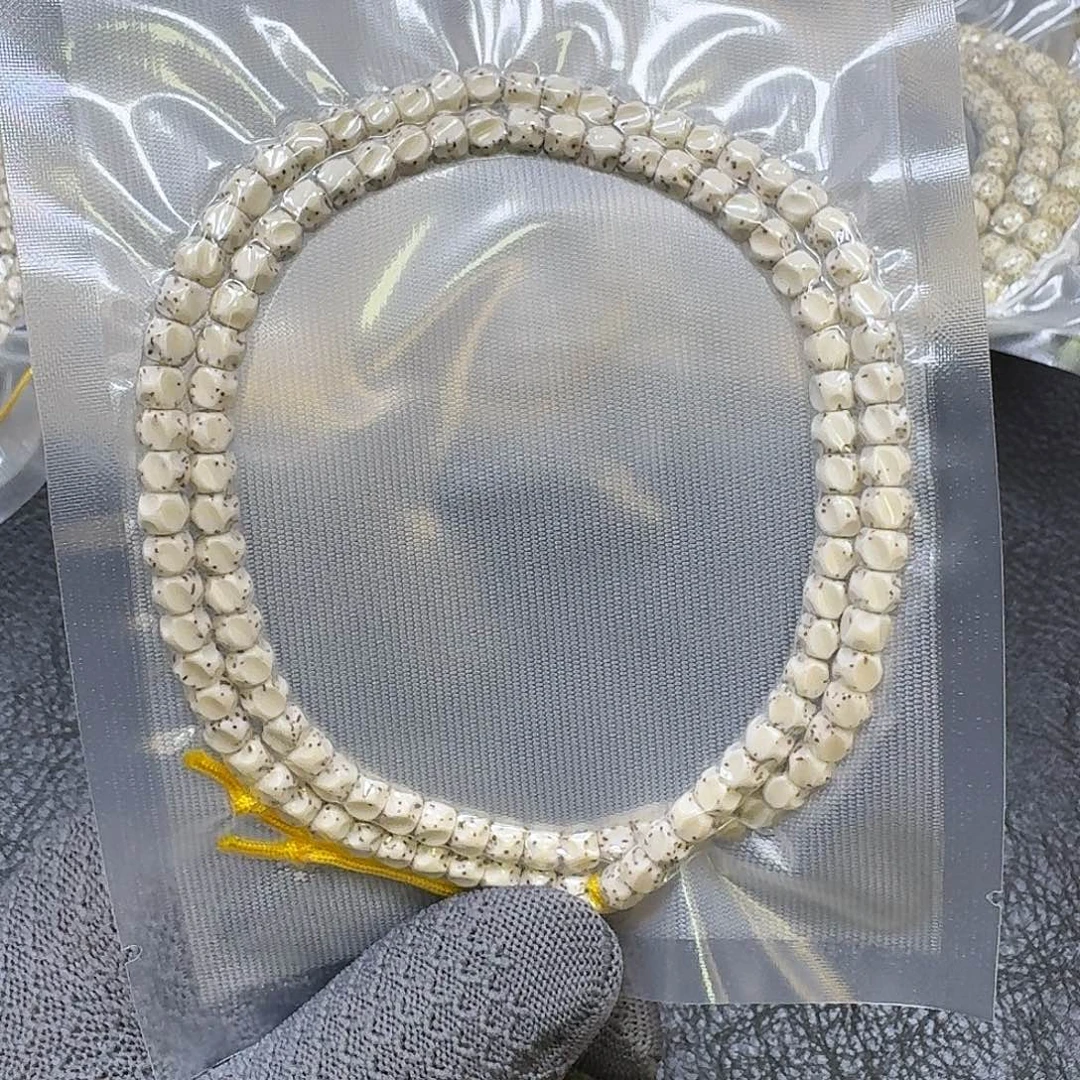 手串星月菩提6*5原生态大留白巧克力无相