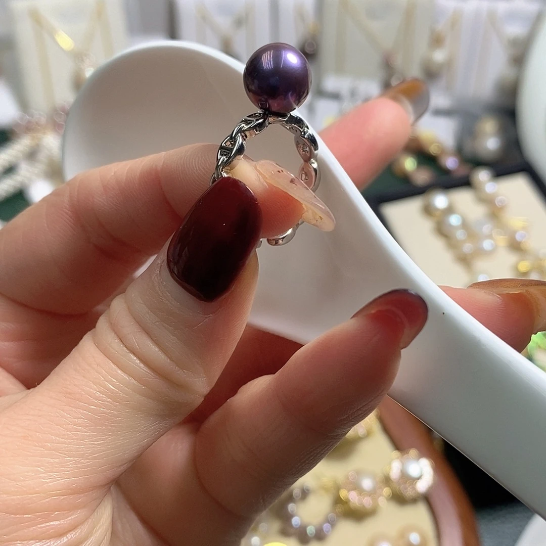 颈饰未镶嵌淡水珍珠