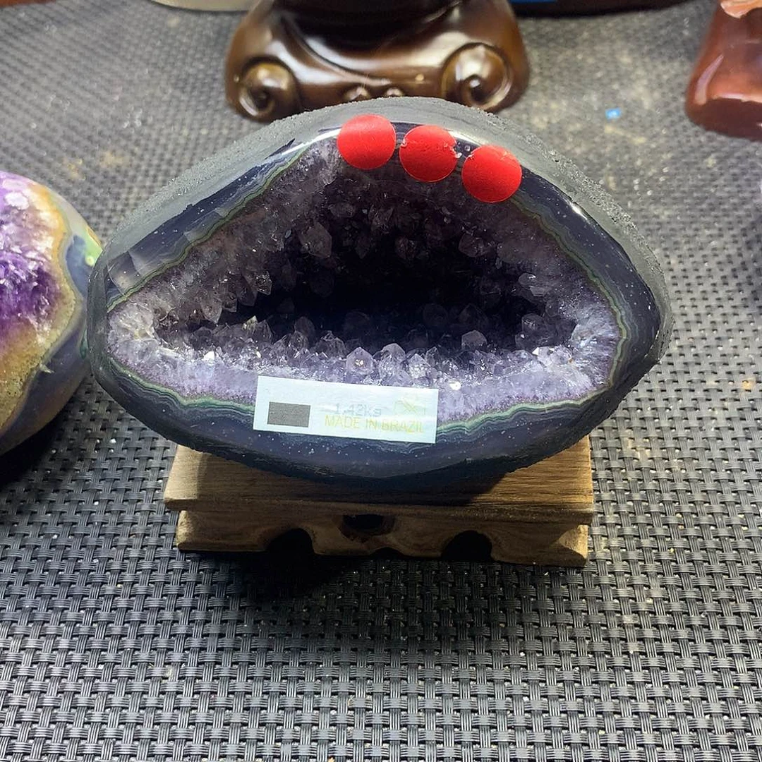 啊***松未镶嵌紫晶大型摆件（非配饰）莹
