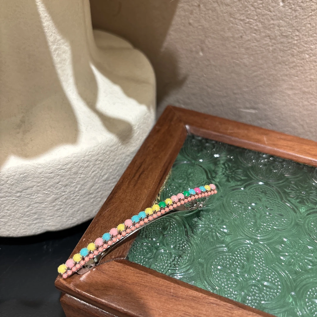 设计款彩色珠珠发夹Y336