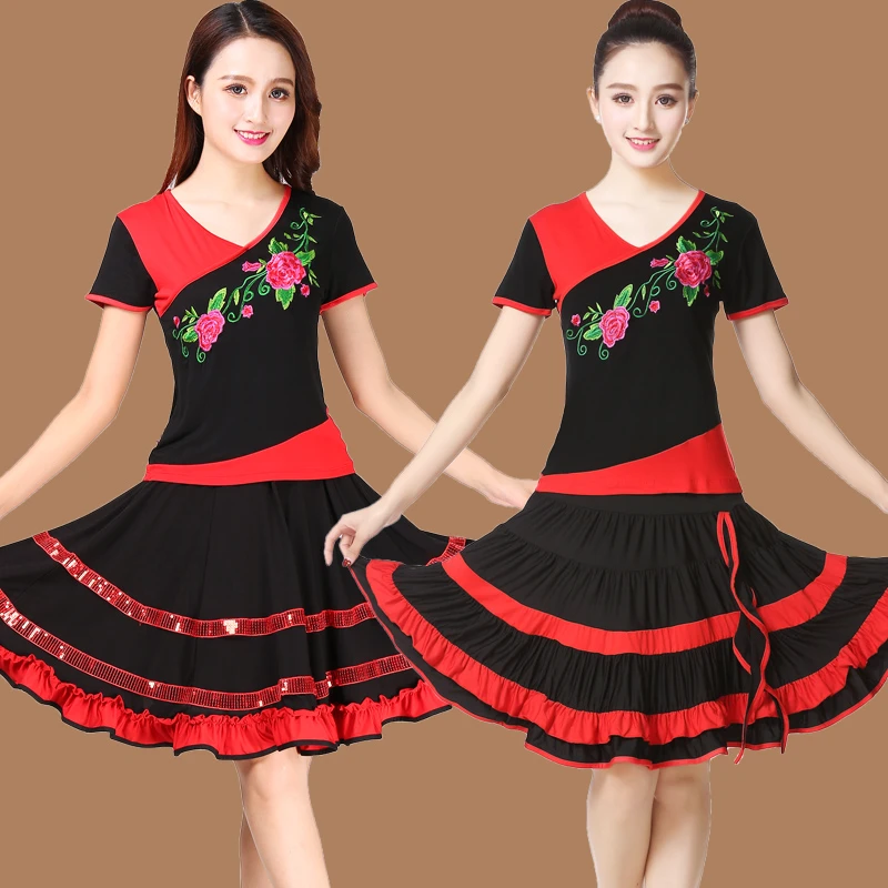 2025广场舞服装绣花短袖上衣短裙套装夏季新款中老年演出服两件套