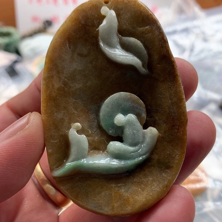 翡翠未镶嵌颈饰保真天然a货翡翠