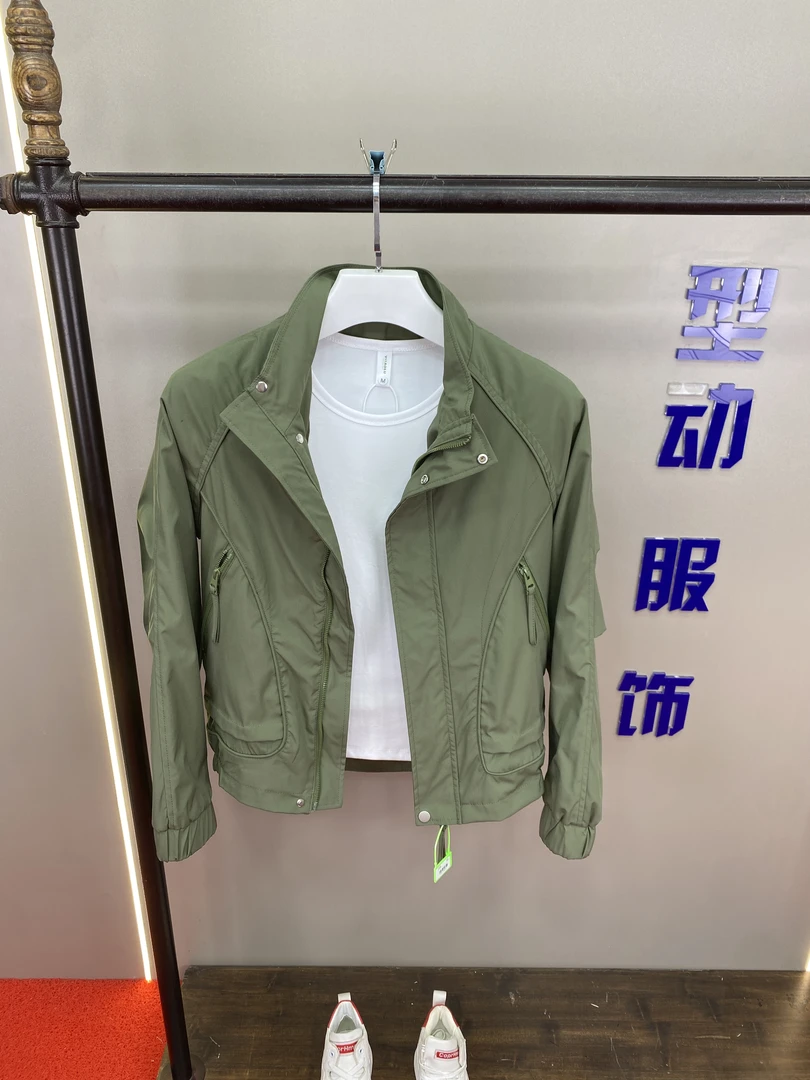 时尚潮流男士外套春秋季韩版修身立领休闲百搭短款春款夹克秋款
