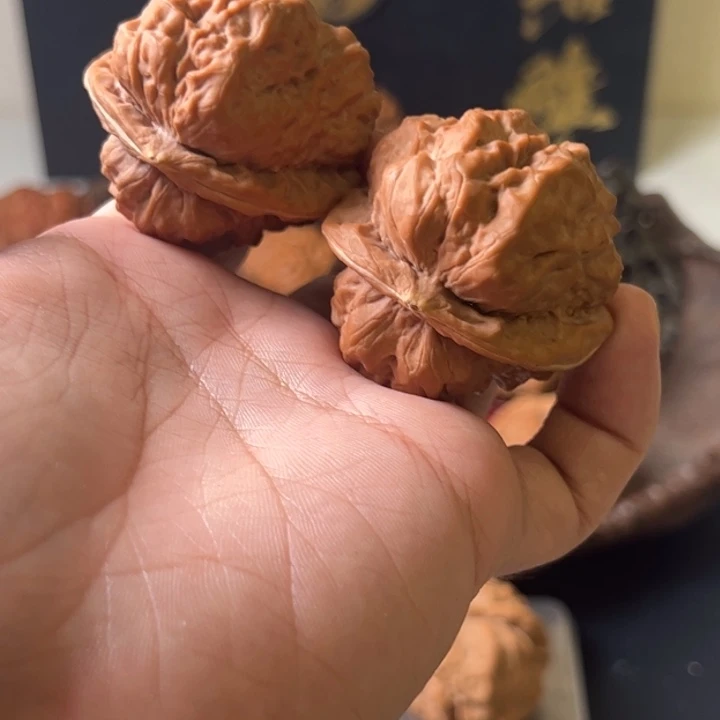 爱***修文玩核桃吊坠蛤蟆头