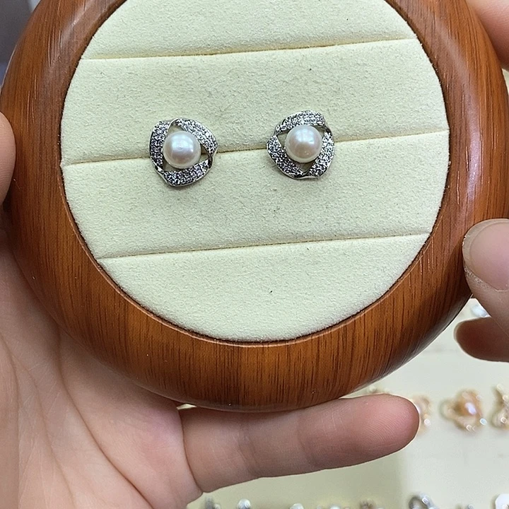 未镶嵌耳饰淡水珍珠