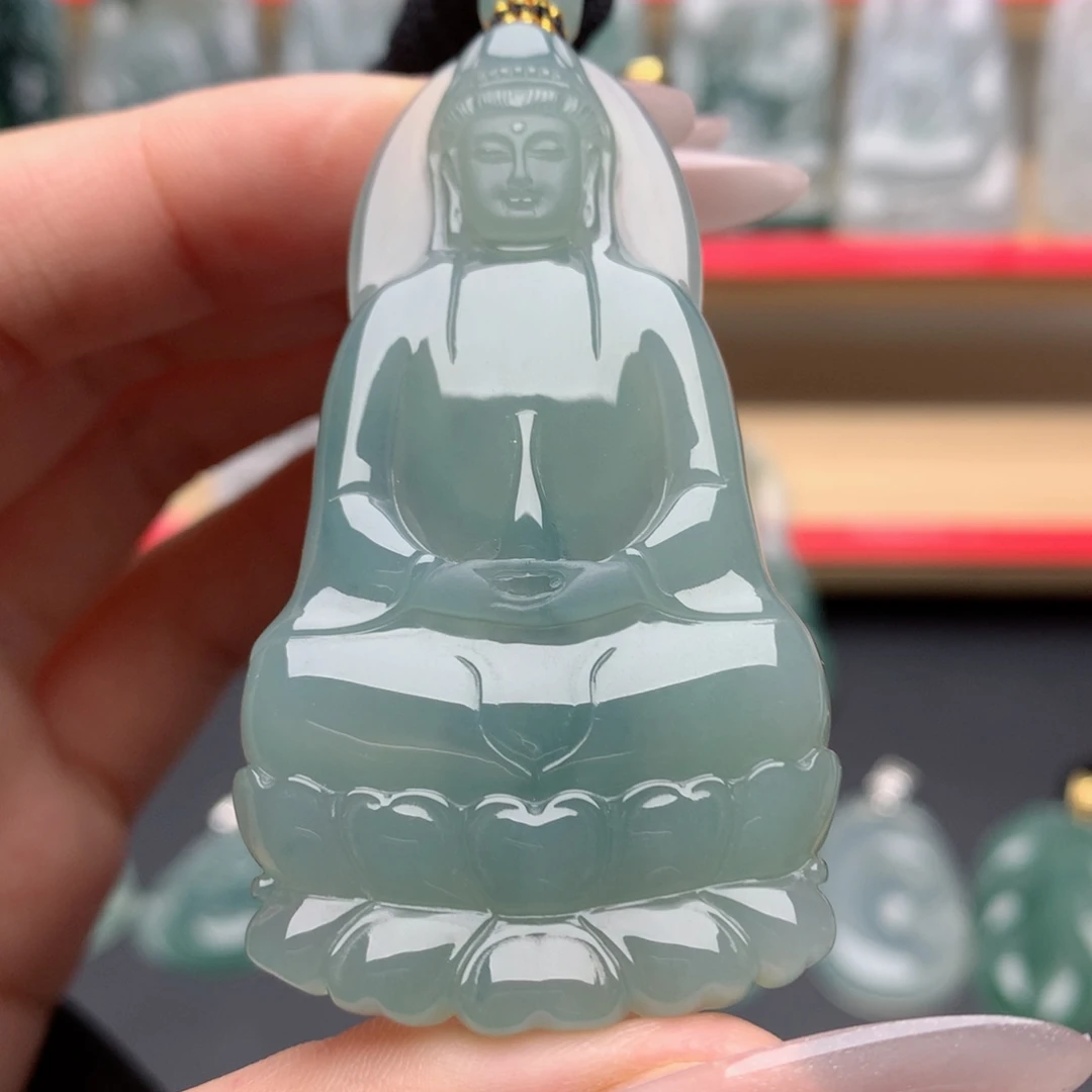 翡翠未镶嵌颈饰素衣观音