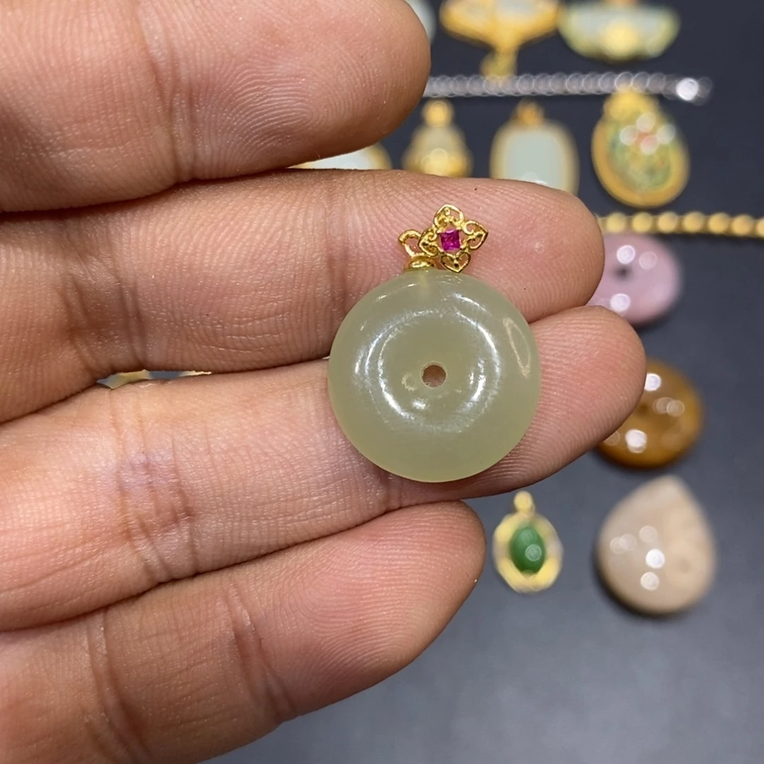 和田玉颈饰银S925镀金镶嵌