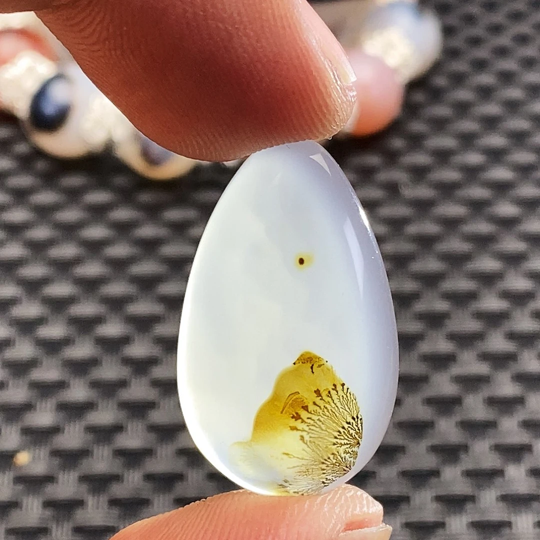 朵***儿玛瑙/玉髓未镶嵌吊坠(不含链)