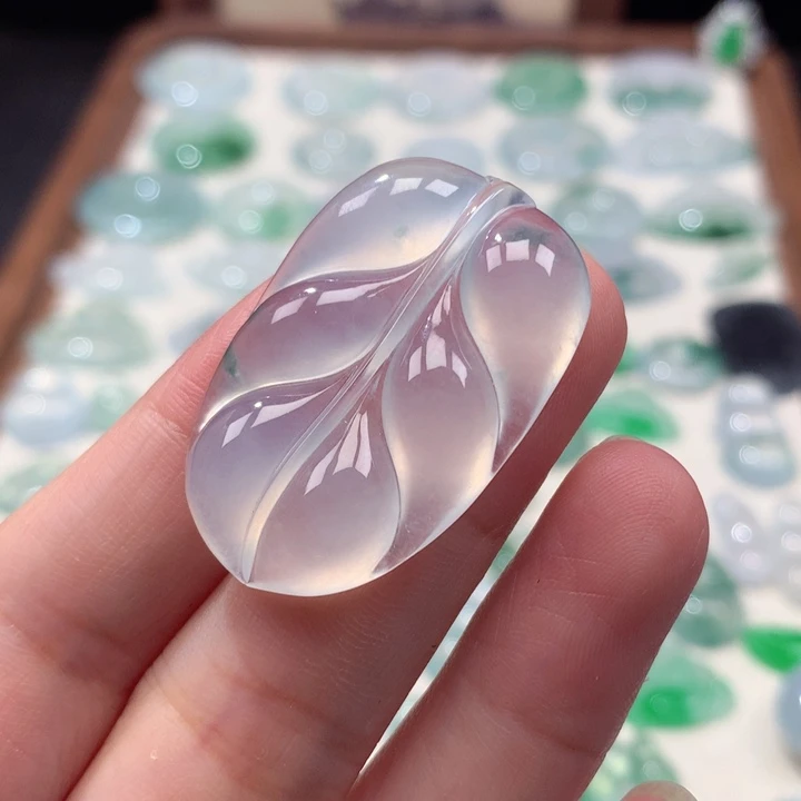 翡翠未镶嵌颈饰高冰飘花叶子
