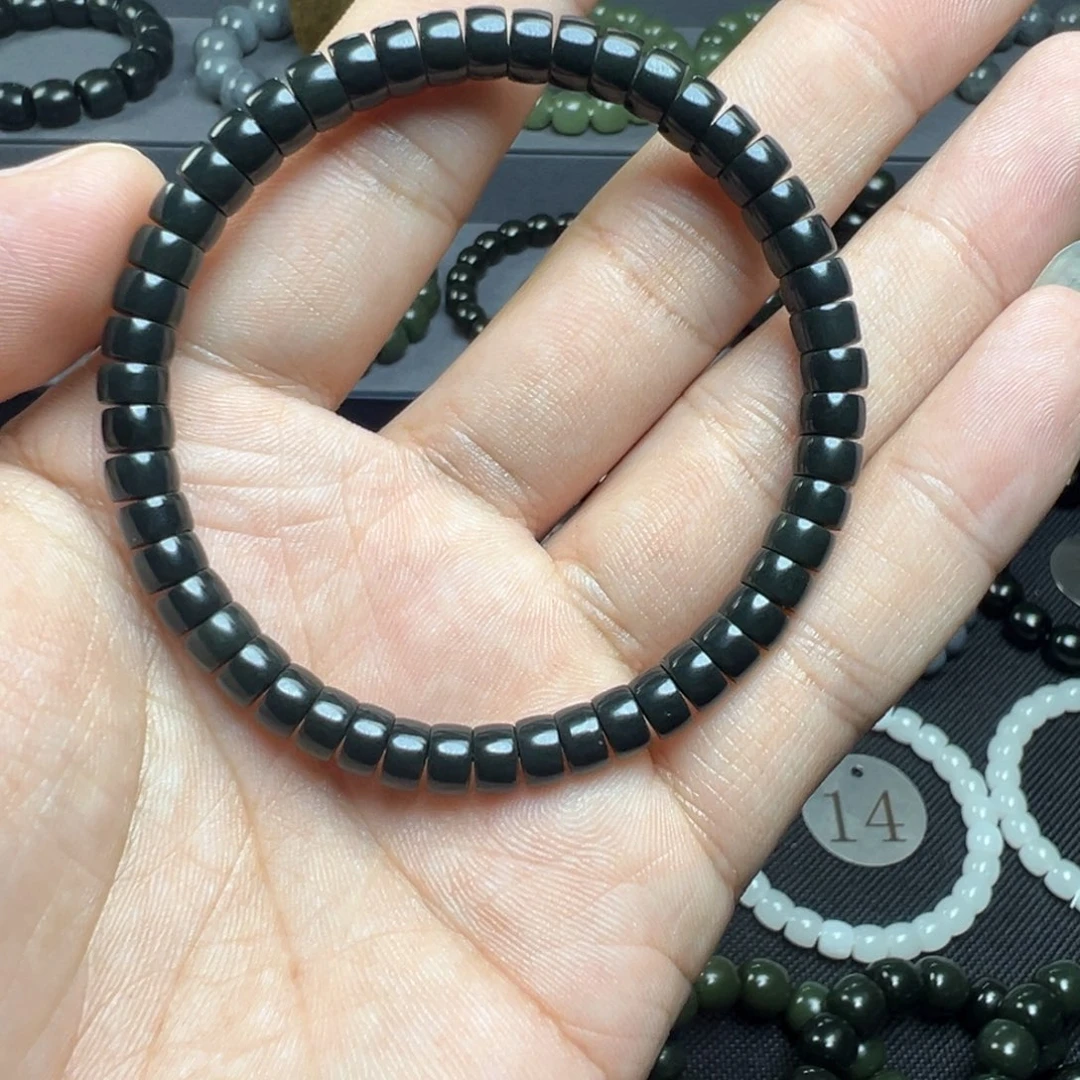 一***）和田玉未镶嵌手链