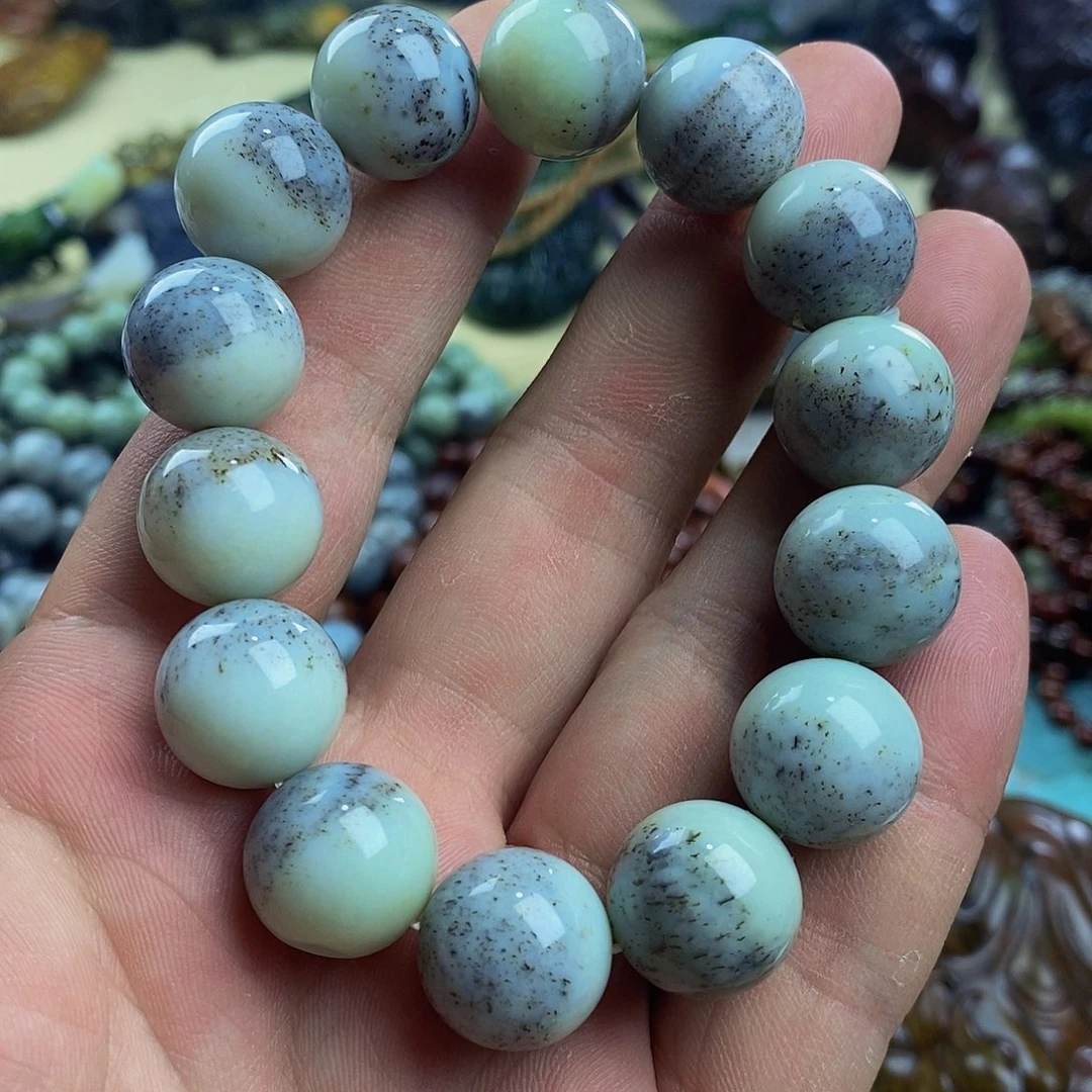 和田玉未镶嵌珠宝奇石