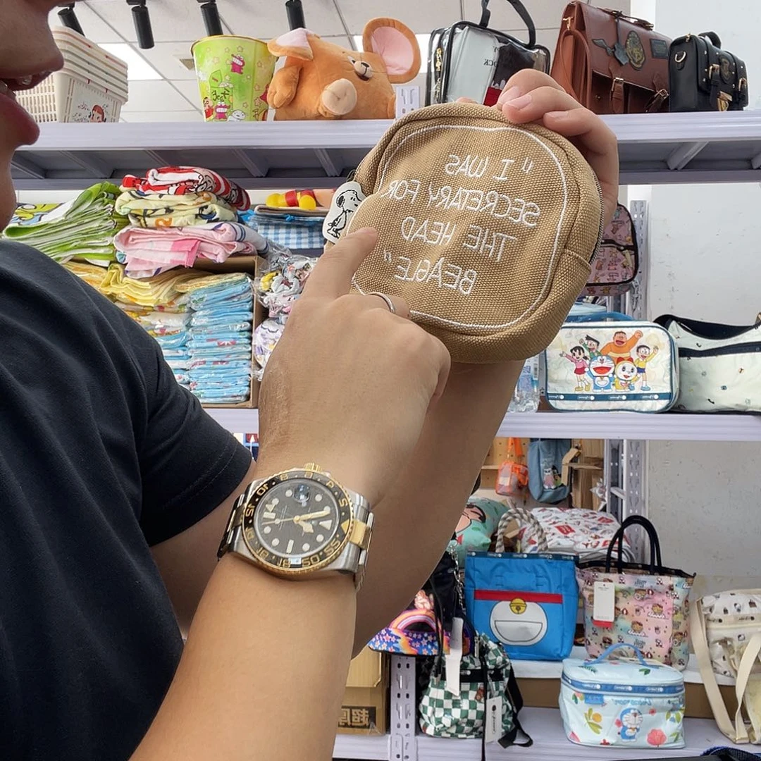 PU化妆包等产品和产品