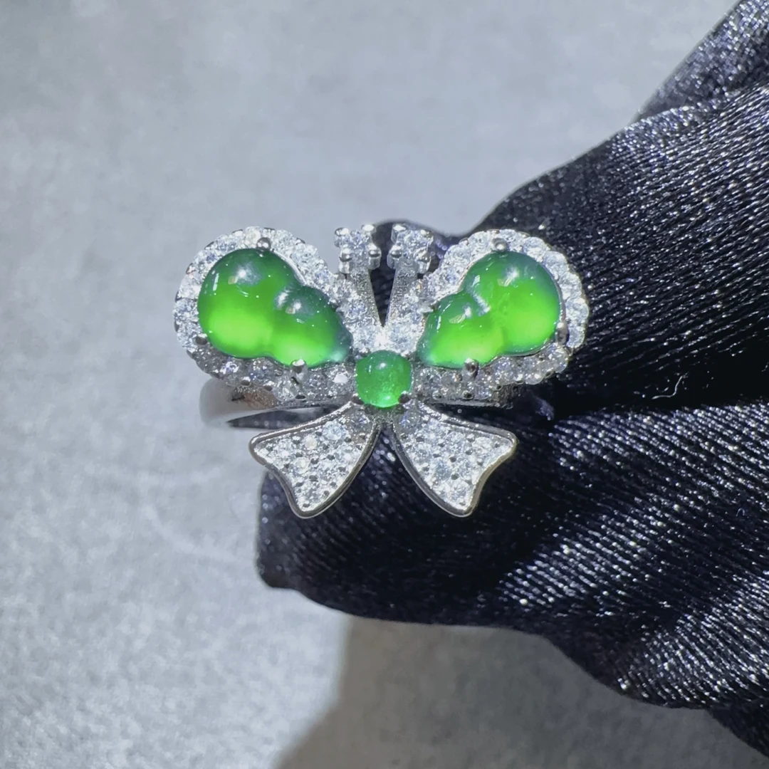 【新款葫芦戒指】天然A货翡翠阳绿蛋面蝴蝶结戒指精致甜美女士时尚