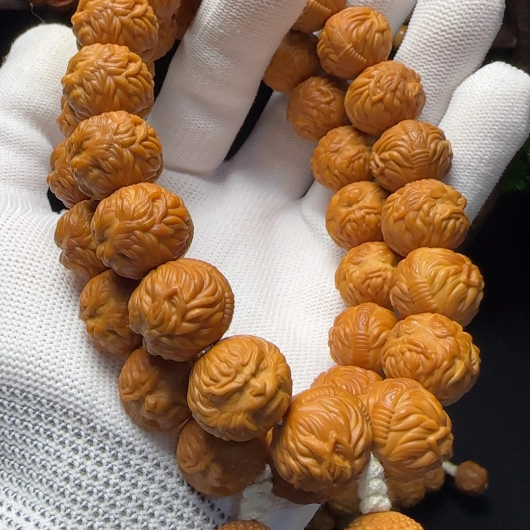 冷***、猴头核桃吊坠猴头