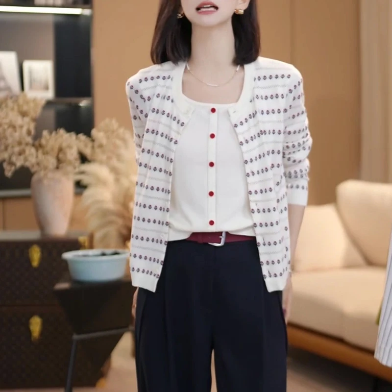 简约文艺复古圆领长袖针织开衫女2025年秋季宽松显瘦百搭外套上衣