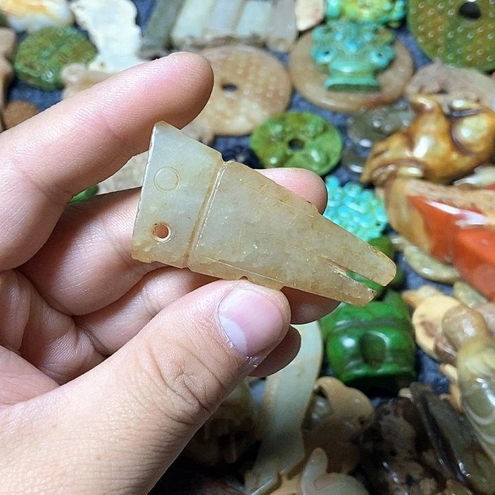 和田玉未镶嵌颈饰131