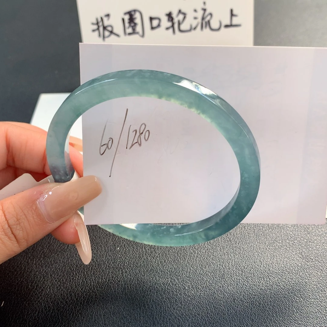 翡翠未镶嵌手镯天然翡翠