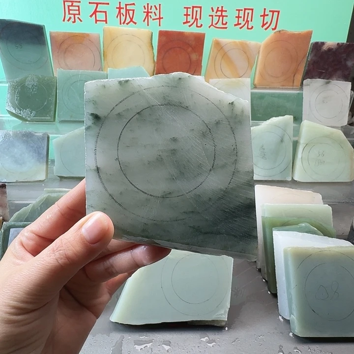 定制石英质玉（天山翠）手镯定制