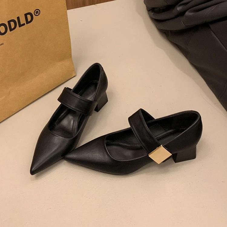 2025年新款复古玛丽珍鞋女鞋子金属扣浅口低跟小众配裙子尖头单鞋