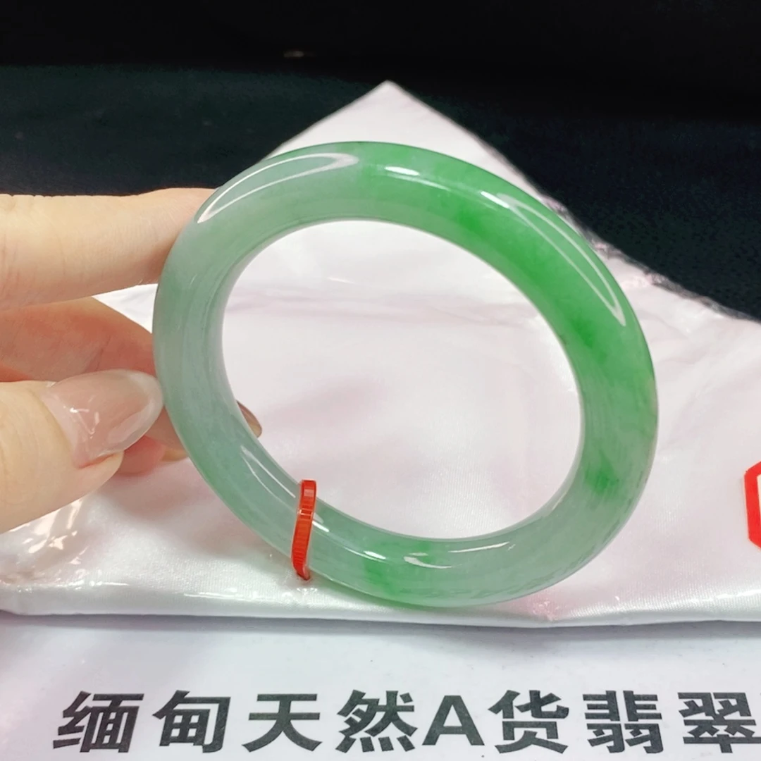 未镶嵌手镯翡翠55.8圆镯