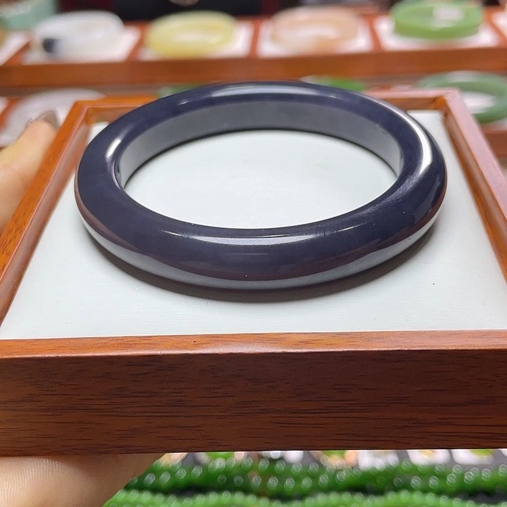 和田玉手镯57未镶嵌