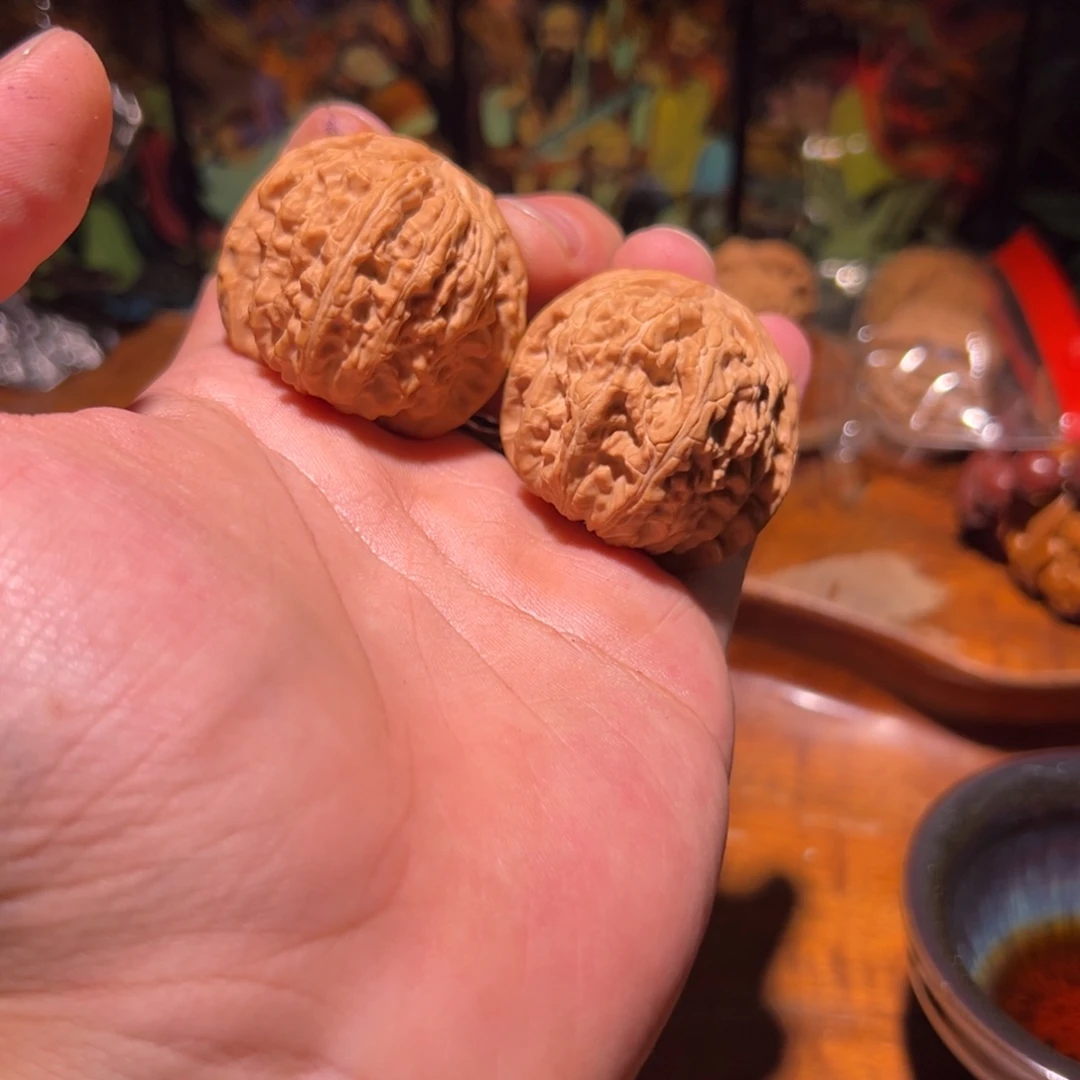 文玩核桃吊坠41全品球白一对