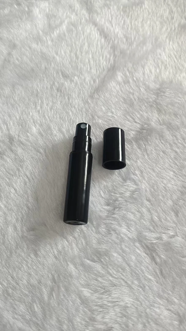 [七夕福利]居家日常备 用 永恒持 久淡香喷雾瓶按压式黑色喷瓶2ml