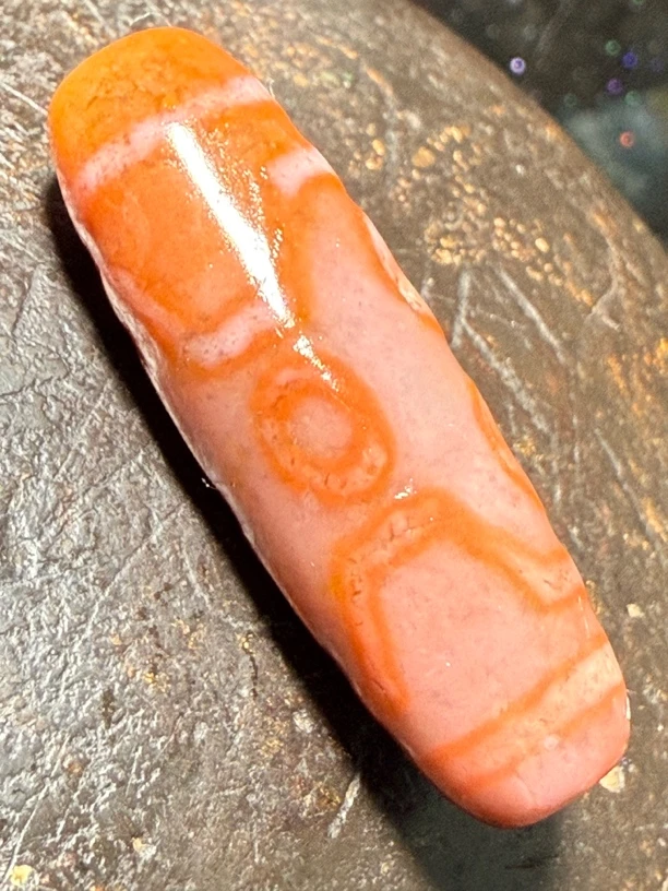 满沁色玉化老熟七眼珠