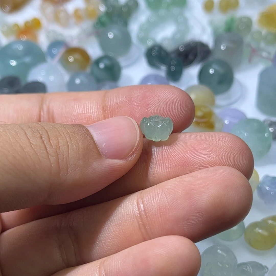 定制翡翠未镶嵌莲花珠