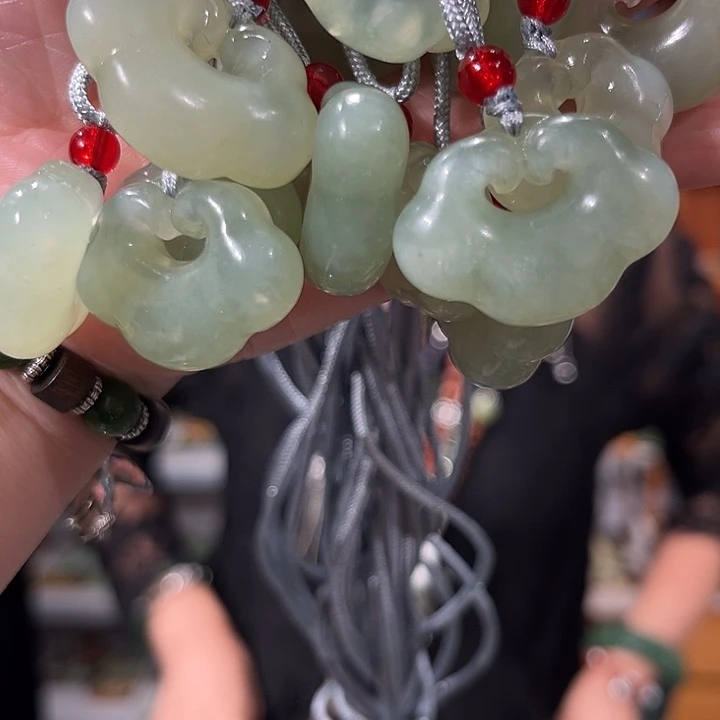 未镶嵌岫玉毛衣链