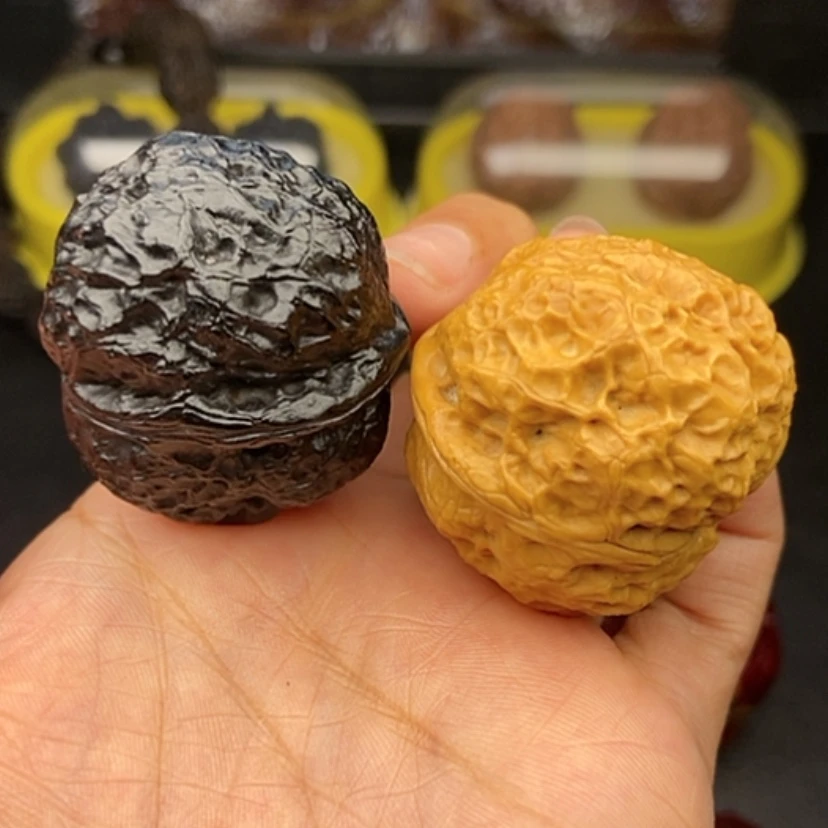 【闪购商品】文玩核桃吊坠古**果40尺阴阳对霸王蟾