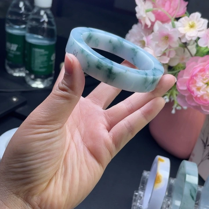 定制翡翠未镶嵌翡翠手镯缅甸a货翡翠手镯