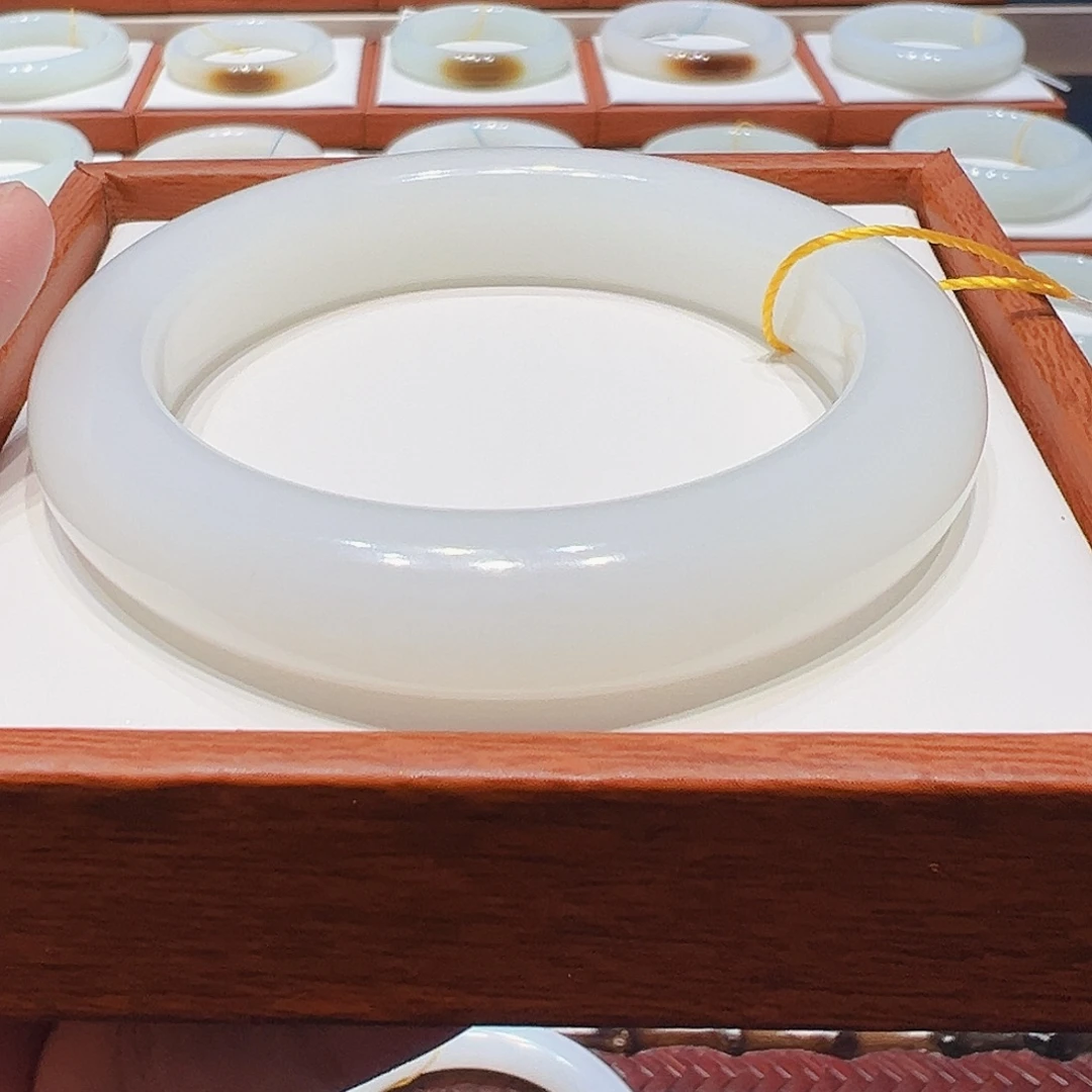 和田玉未镶嵌手镯羊脂白5455