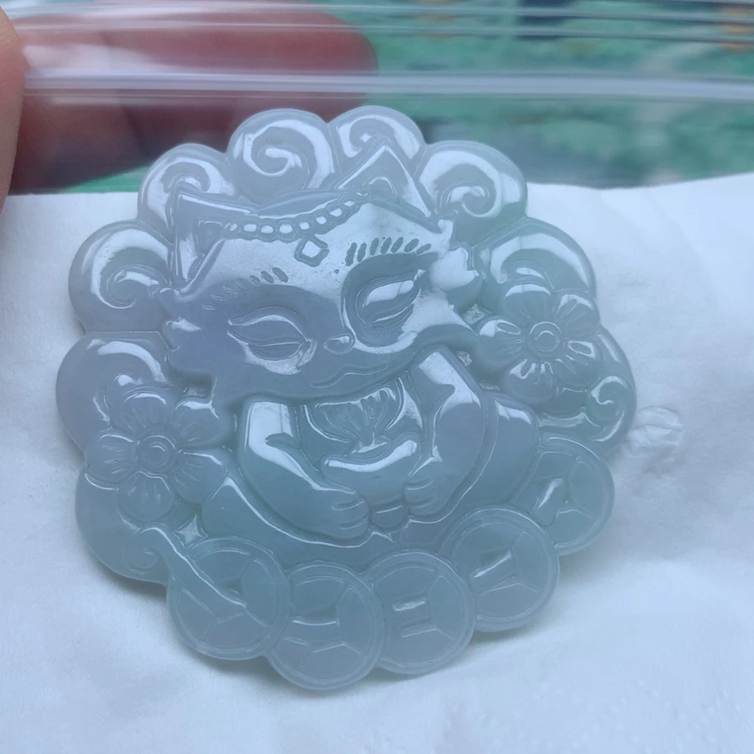 翡翠未镶嵌颈饰翡翠