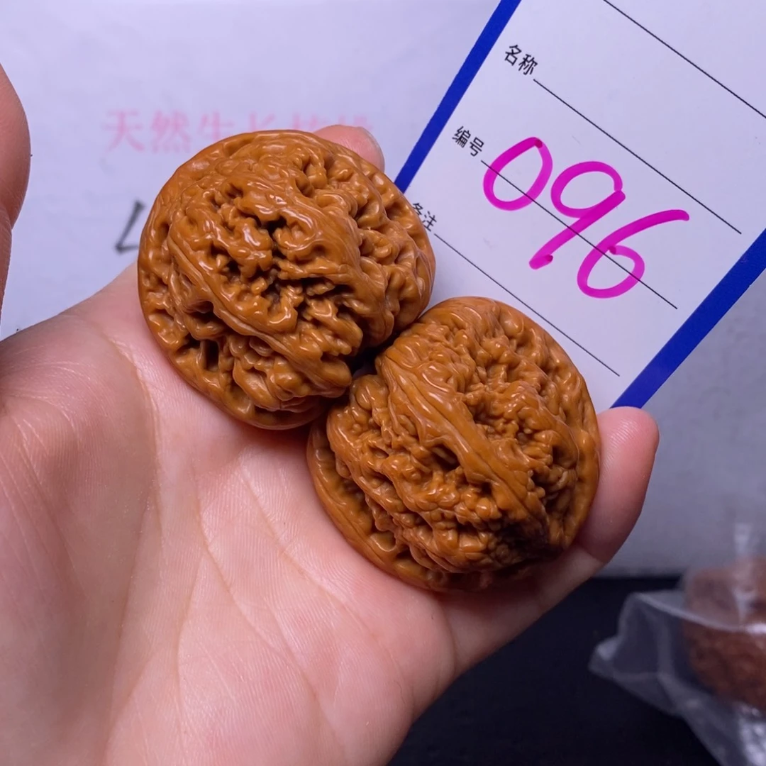 文玩核桃把件096/40粗筋