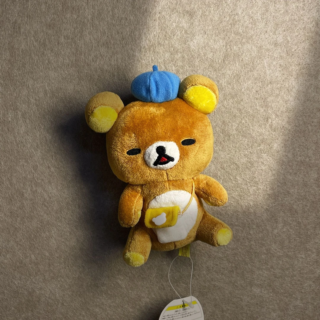 轻松熊巴黎系列坐姿眯眼熊哥可爱毛绒公仔玩偶摆件生日礼物